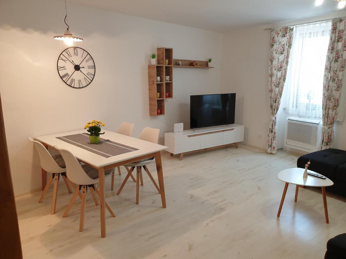 Apartment Old Town Umag Exterior foto