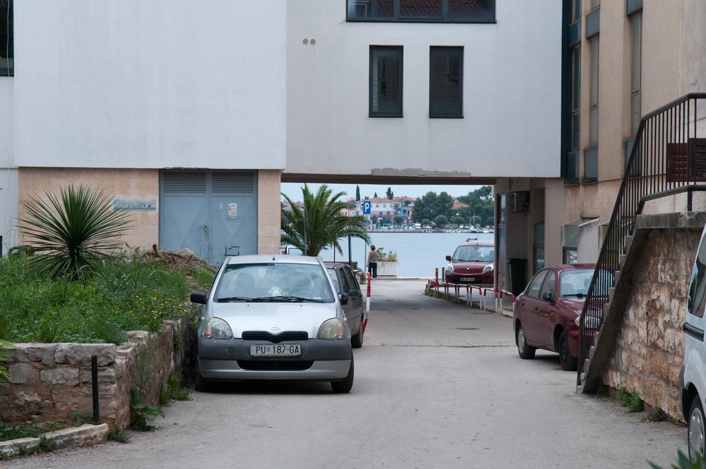 Apartment Old Town Umag Zimmer foto